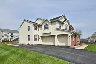 2914 Kelly Dr, Elgin, IL 60124 - Photo 48