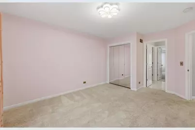 [Address not provided], Elgin, IL 60124 - Photo 28