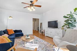 7657 N Greenview Ave, Chicago, IL 60626 - Photo 4