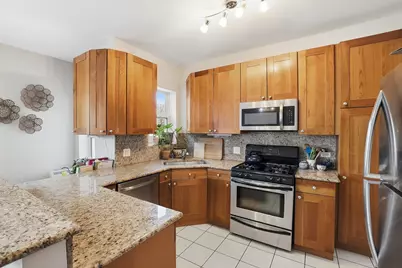 7657 N Greenview Avenue #2, Chicago, IL 60626 - Photo 10