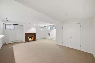 1517 N Dearborn Pkwy, Chicago, IL 60610 - Photo 32