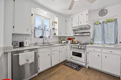 300 S Cumberland Parkway, Des Plaines, IL 60016 - Photo 8