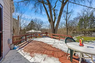 300 S Cumberland Pkwy, Des Plaines, IL 60016 - Photo 18