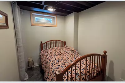 542 Whitney Avenue, Winthrop Harbor, IL 60096 - Photo 14