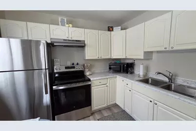 542 Whitney Avenue, Winthrop Harbor, IL 60096 - Photo 12