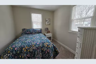 542 Whitney Avenue, Winthrop Harbor, IL 60096 - Photo 4