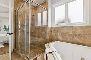 3300 W Albion St, Lincolnwood, IL 60712 - Photo 32