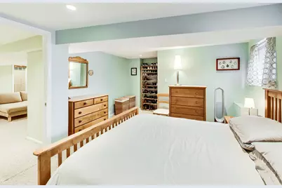 7842 N Karlov Avenue, Skokie, IL 60076 - Photo 24