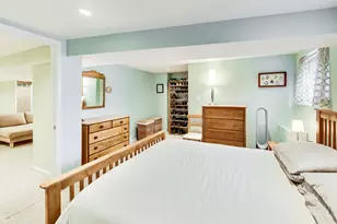 7842 N Karlov Ave, Skokie, IL 60076 - Photo 24