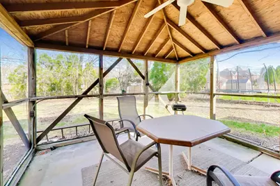 915 S Na Wa Ta Avenue, Mount Prospect, IL 60056 - Photo 24