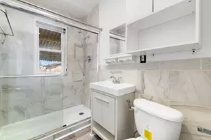 7830 Neenah Ave, Burbank, IL 60459 - Photo 12