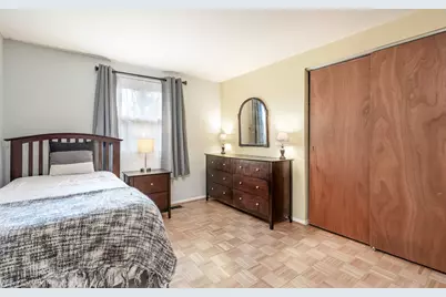 714 Elmwood Drive, Carpentersville, IL 60110 - Photo 14