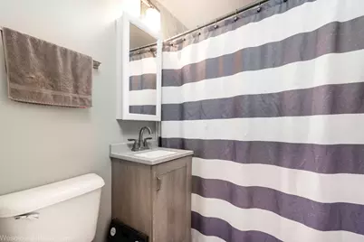 714 Elmwood Drive, Carpentersville, IL 60110 - Photo 16