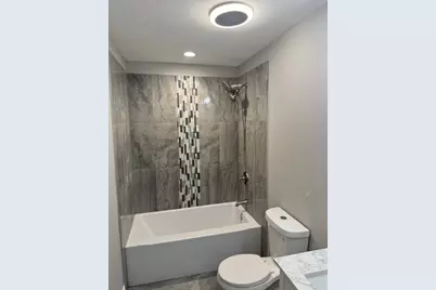 656 E 101st Street, Chicago, IL 60628 - Photo 20