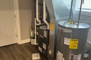 656 E 101st St, Chicago, IL 60628 - Photo 32