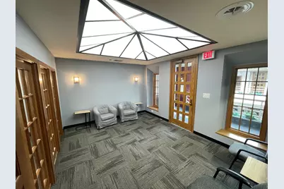 340 W Butterfield Road #4D, Elmhurst, IL 60126 - Photo 4