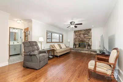 10128 Mansfield Avenue, Oak Lawn, IL 60453 - Photo 12