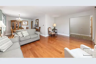 10128 Mansfield Avenue, Oak Lawn, IL 60453 - Photo 4