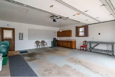 1110 Roxbury, Rockford, IL 61107 - Photo 32