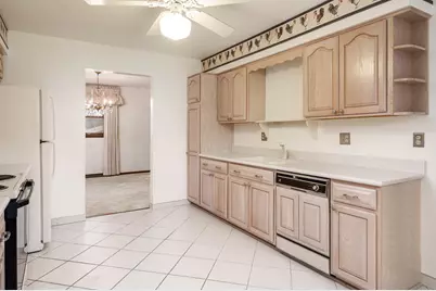 1110 Roxbury, Rockford, IL 61107 - Photo 8