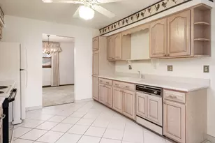 1110 Roxbury, Rockford, IL 61107 - Photo 8