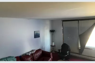 1060 N Highland Avenue, Aurora, IL 60506 - Photo 8