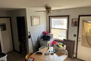 1060 N Highland Ave, Aurora, IL 60506 - Photo 6