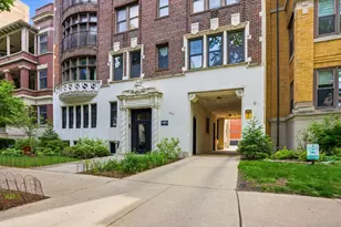 5421 S Cornell Ave, Chicago, IL 60615 - Photo 2