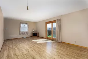 903 Milner St, Streator, IL 61364 - Photo 6