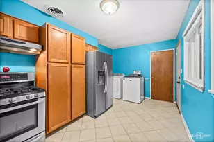 [Address not provided], Markham, IL 60428 - Photo 6