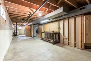 9430 S 81st Ave, Hickory Hills, IL 60457 - Photo 24