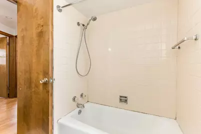 9430 S 81st Avenue, Hickory Hills, IL 60457 - Photo 10