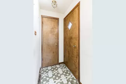 9430 S 81st Avenue, Hickory Hills, IL 60457 - Photo 18