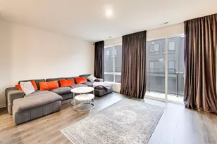 1296 Quadrant Ln., Schaumburg, IL 60173 - Photo 8