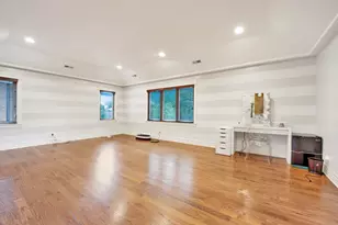 2323 Douglas Ave, Des Plaines, IL 60018 - Photo 4