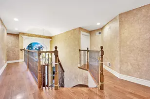 2323 Douglas Ave, Des Plaines, IL 60018 - Photo 14