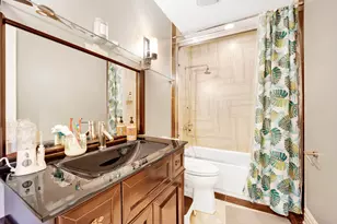 2323 Douglas Ave, Des Plaines, IL 60018 - Photo 20