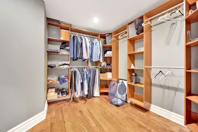 2323 Douglas Avenue, Des Plaines, IL 60018 - Photo 16