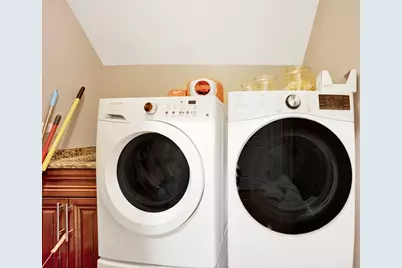 2323 Douglas Avenue, Des Plaines, IL 60018 - Photo 24