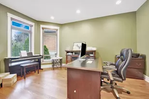 2323 Douglas Ave, Des Plaines, IL 60018 - Photo 12