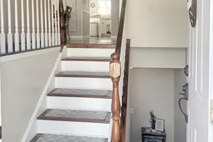 1260 Derry Ln, Pingree Grove, IL 60140 - Photo 2