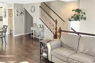 1260 Derry Ln, Pingree Grove, IL 60140 - Photo 4