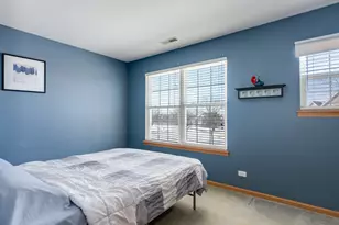 1994 Middlebury Dr, Aurora, IL 60503 - Photo 12