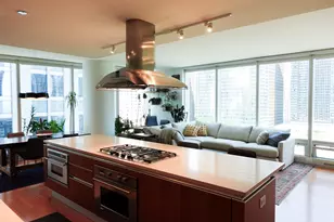 340 E Randolph St, Chicago, IL 60601 - Photo 2