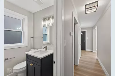 8047 S Kingston Avenue, Chicago, IL 60617 - Photo 6