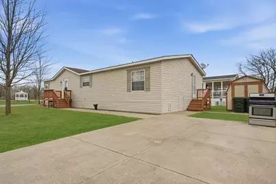 157 Sparrow Drive, Lynwood, IL 60411 - Photo 2