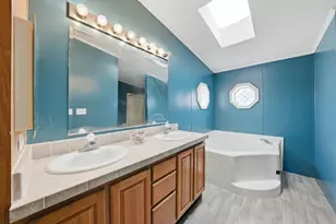 157 Sparrow Dr, Lynwood, IL 60411 - Photo 6