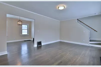 9016 Southview Avenue, Brookfield, IL 60513 - Photo 14