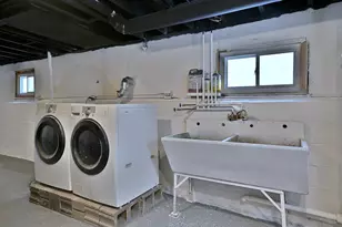 9016 Southview Ave, Brookfield, IL 60513 - Photo 42