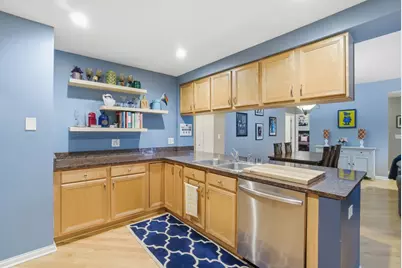 2307 W Wolfram Street #312, Chicago, IL 60618 - Photo 18